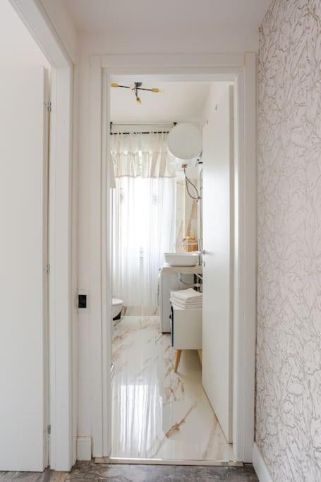 Bright & Modern 2 Min Metro 20Min Niguarda H Apartment Milan Exterior photo
